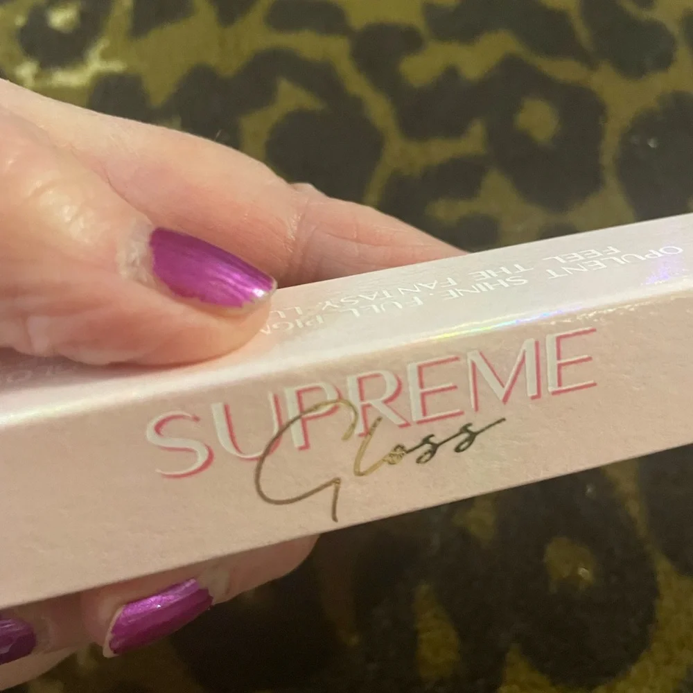 New Wifey supreme gloss new in box Jeffree Star